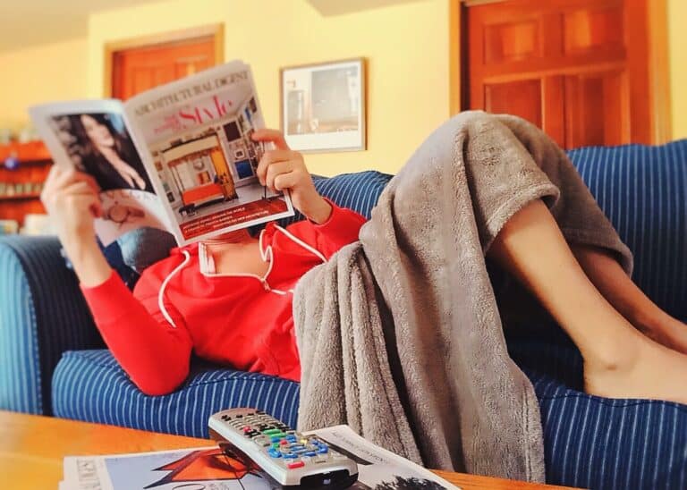 Opter pour le couchsurfing pour être hébergé gratuitement