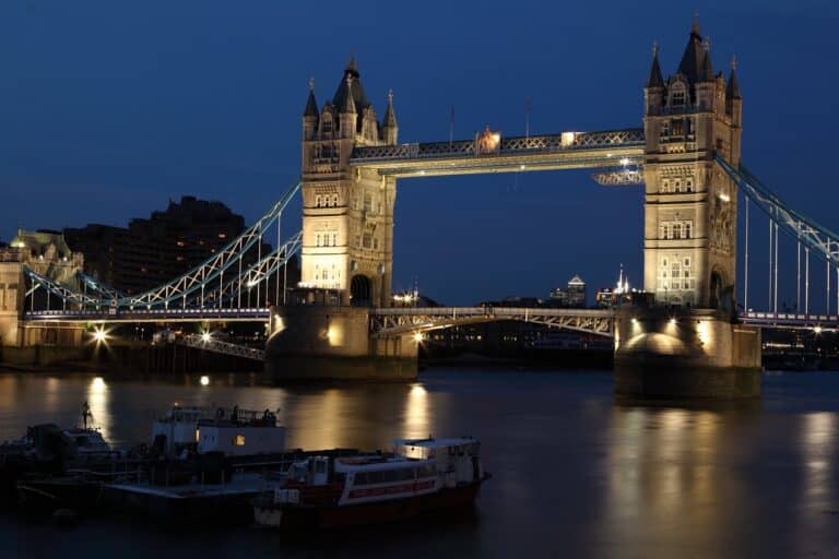Pourquoi faire un tour à Londres ?