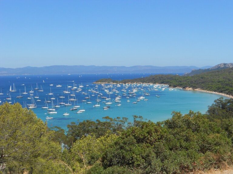 Les îles françaises qui valent vraiment le détour
